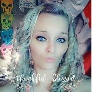 Meet your Posher, Kendra